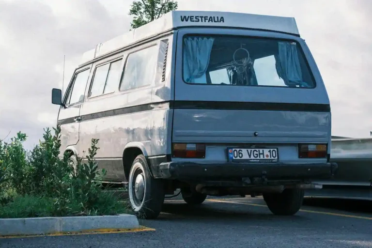 Accessoires pour camping-car : les indispensables par usage