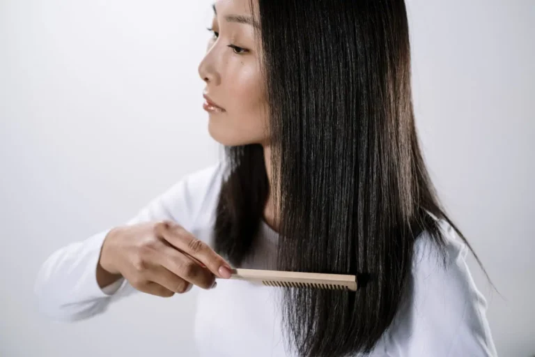 cheveux raides