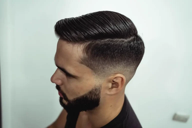 Coupe de cheveux homme : bien la choisir et la demander