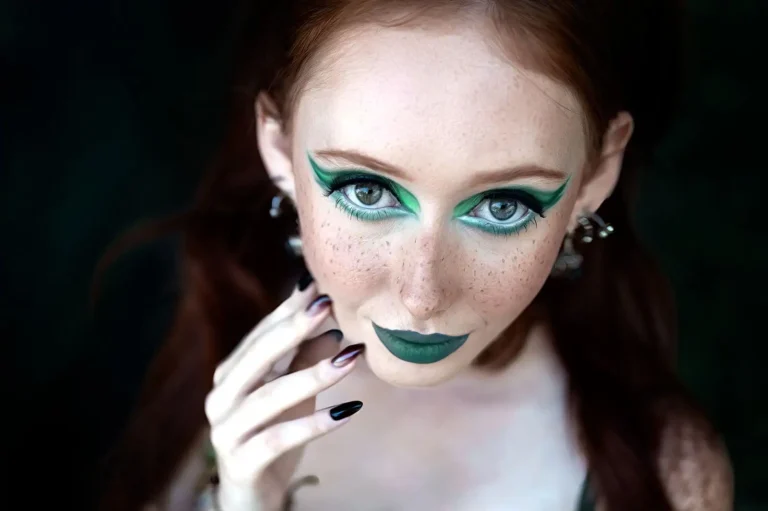 Maquillage égyptien : origine et méthode pour le reproduire